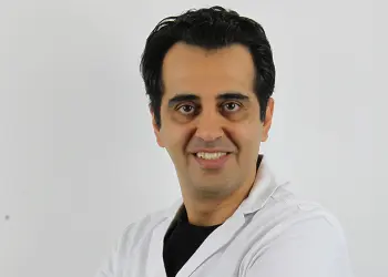 Amir Omidvari Cosmetisch arts | Clinic Deals behandelaar