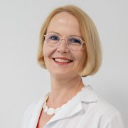 Im Gespräch mit Dr. Cornelia van Tuil: Ihre Schönheit im Fokus