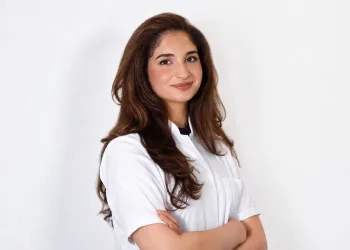 Hazal Azizoglu Cosmetisch arts
