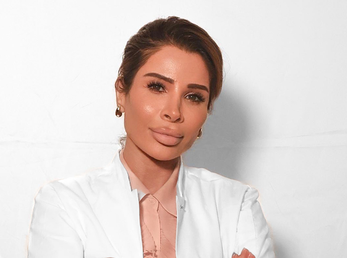 Elissa  Pakniyat Clinic Deals Behandelaar