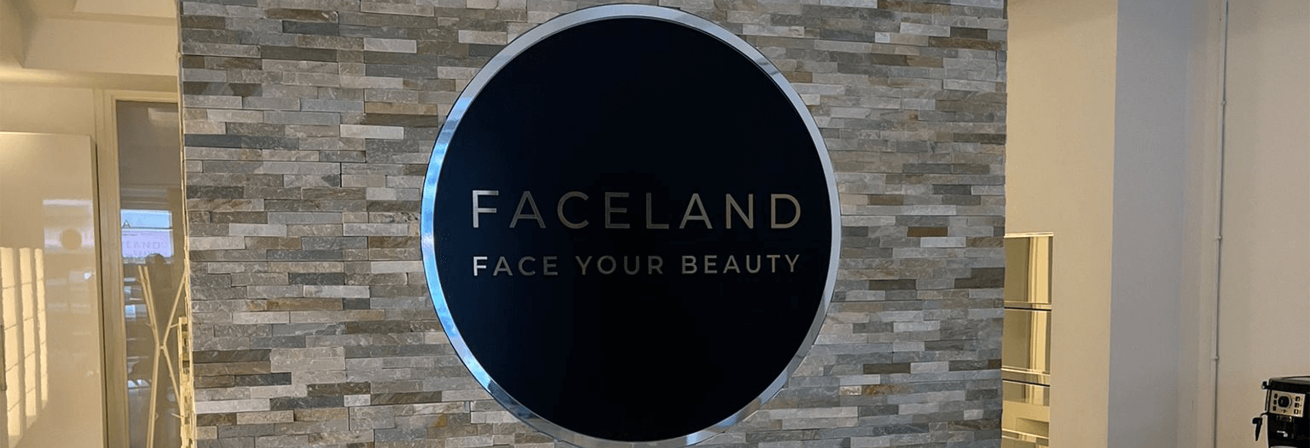 Faceland Rotterdam Karel Doormanstraat